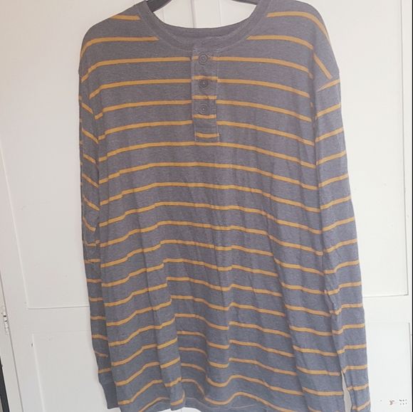 Mens Long Sleeve Tee Old Navy XL - Picture 1 of 2